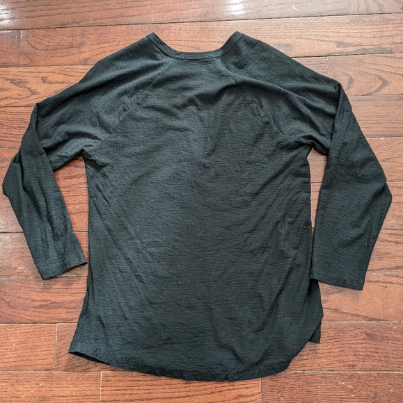 James Perse Split Neck Open Collar Raglan T-Shirt with 3/4 length… - Picture 8 of 10